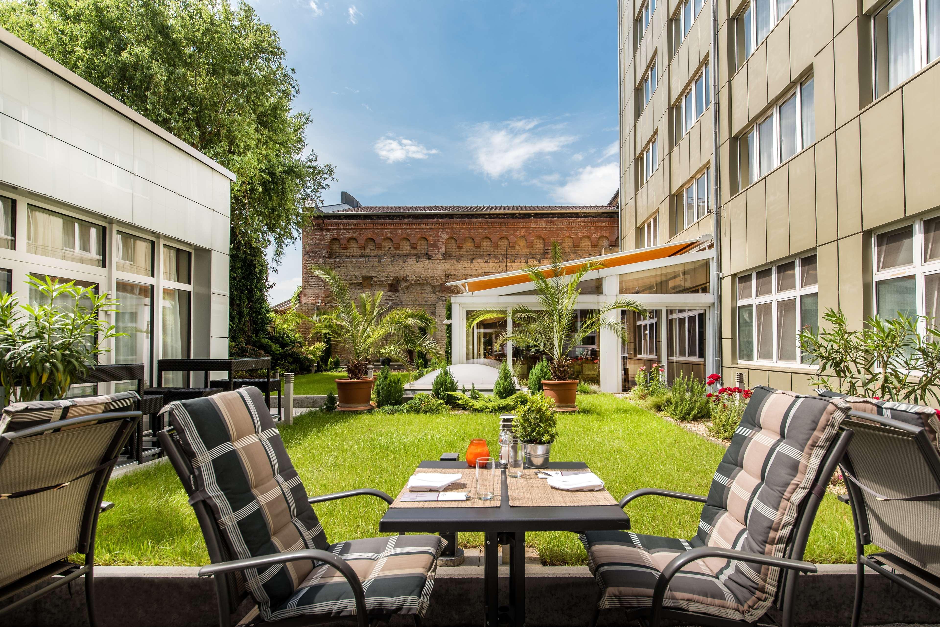 Best Western Plus Delta Park Hotel Мангейм Экстерьер фото