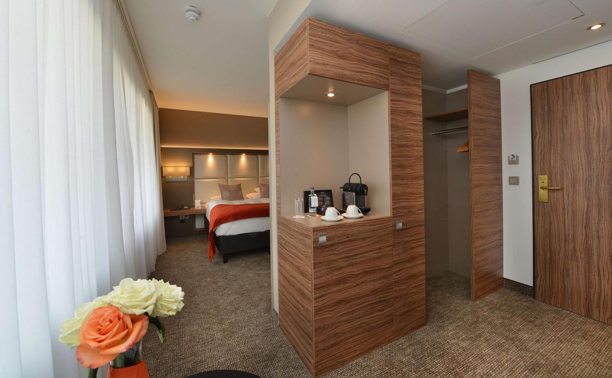 Best Western Plus Delta Park Hotel Мангейм Экстерьер фото